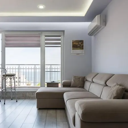 Sea View Apt Near Kabakum Beach