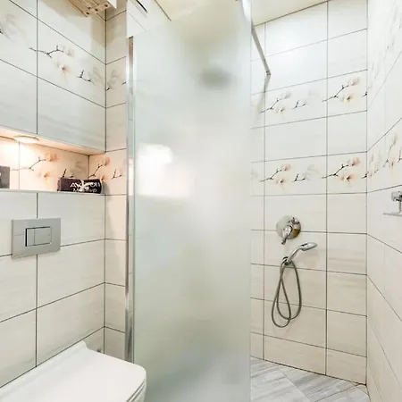 Sea View Apt Near Kabakum Beach Appartement Varna