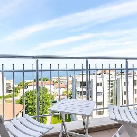 Sea View Apt Near Kabakum Beach Appartement *