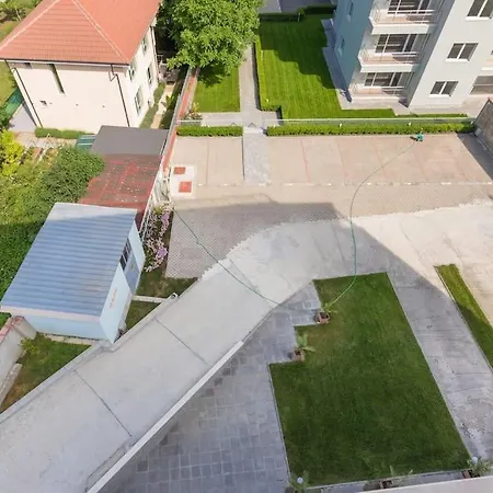 Sea View Apt Near Kabakum Beach Апартаменты Варна