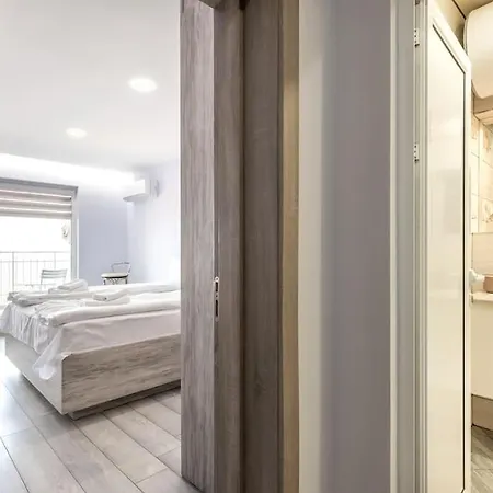 Апартамент Sea View Apt Near Kabakum Beach