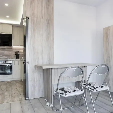 Sea View Apt Near Kabakum Beach Апартамент